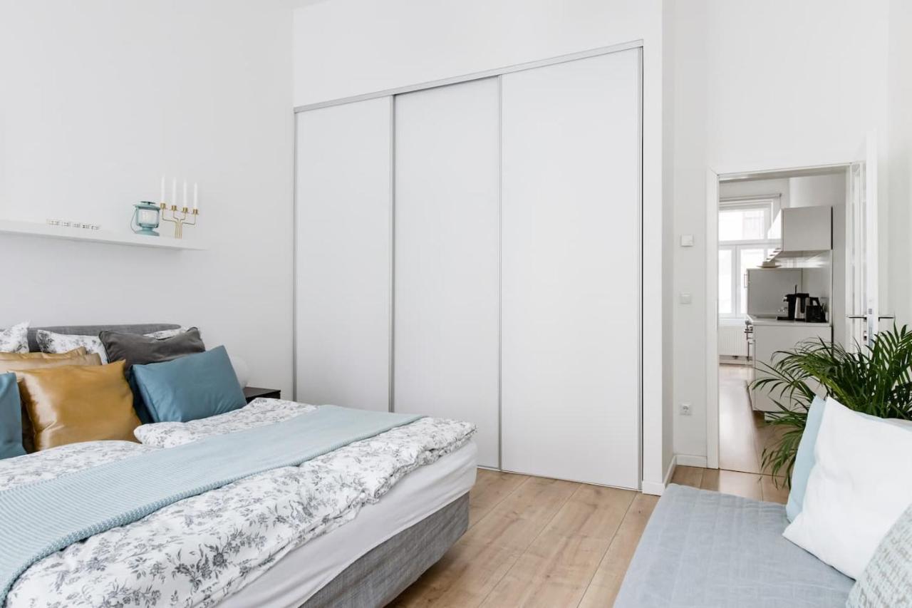 ⍟Luxurious And Bright⍟ 5 Min Walk To City Center Leilighet Wien Eksteriør bilde